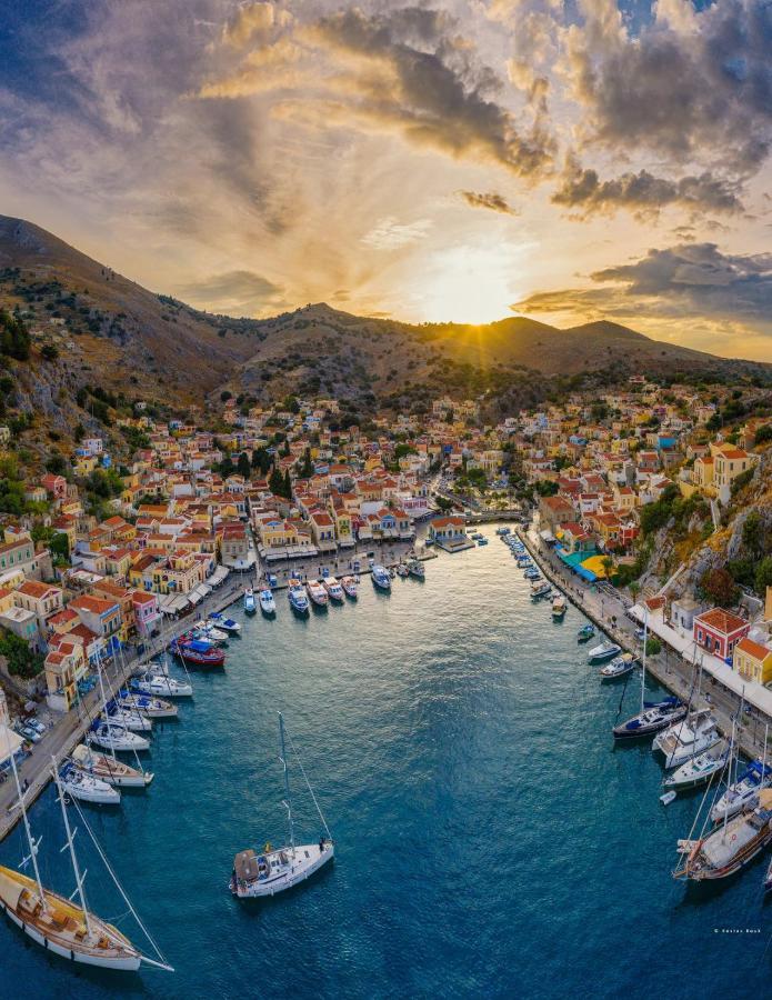 Marthas Traditional House Symi Exterior photo